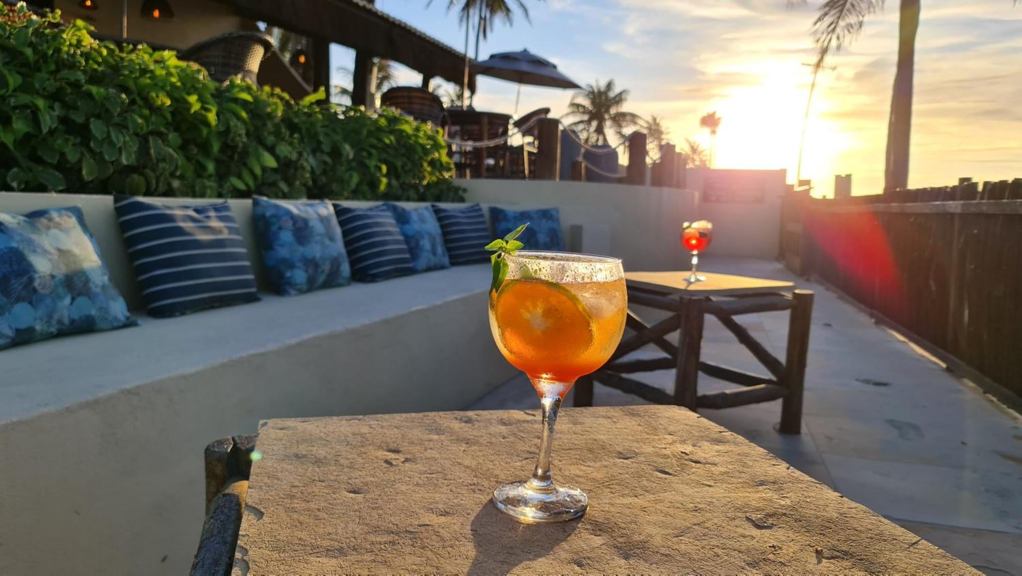 Hotel Rede Beach Траири Екстериор снимка